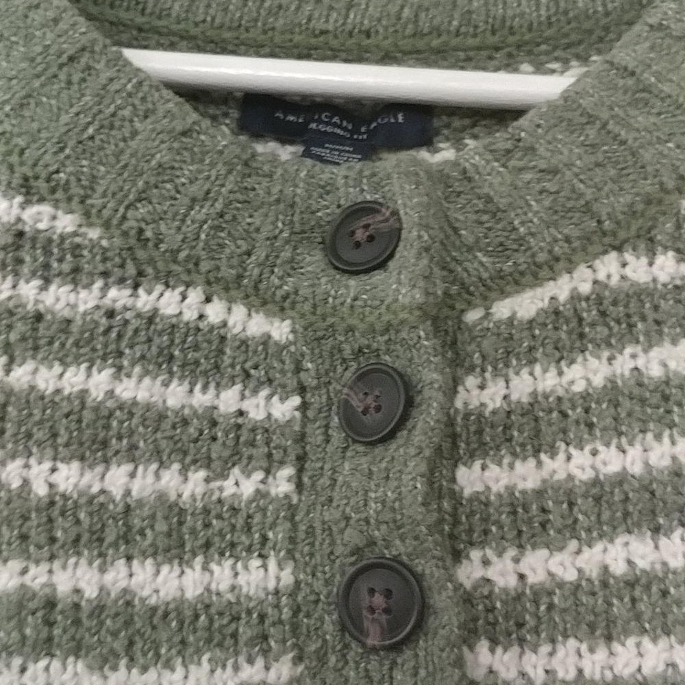 American Eagle Outfitters Jegging Fit Sweater. M - Picture 2 of 7